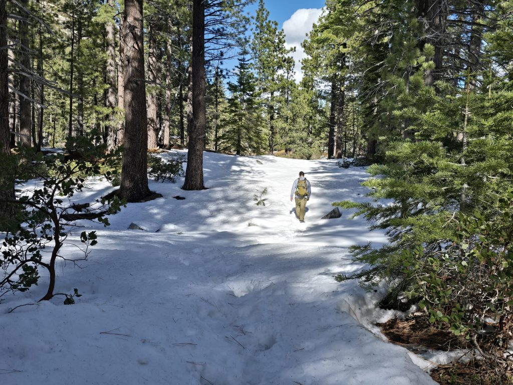 Hiking on the snow to Rock Lake