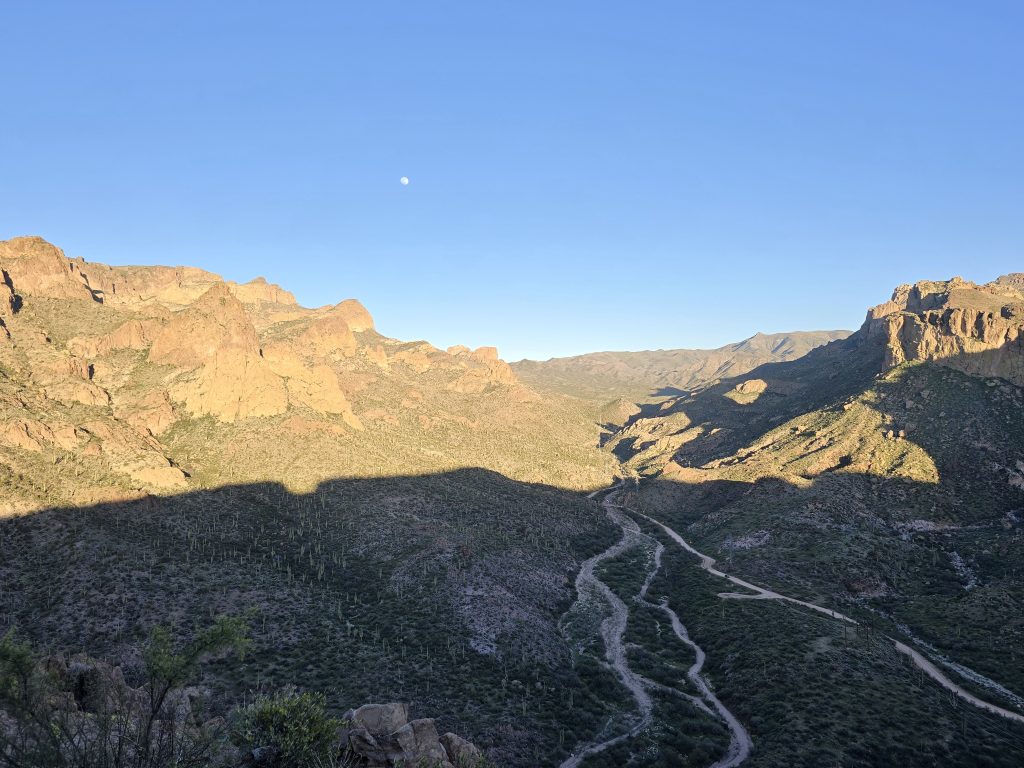Lewis Pranty Creek on the left and the Apache Trail on the right, as viewed from Fish Creek Hill section of the Apache Trail
